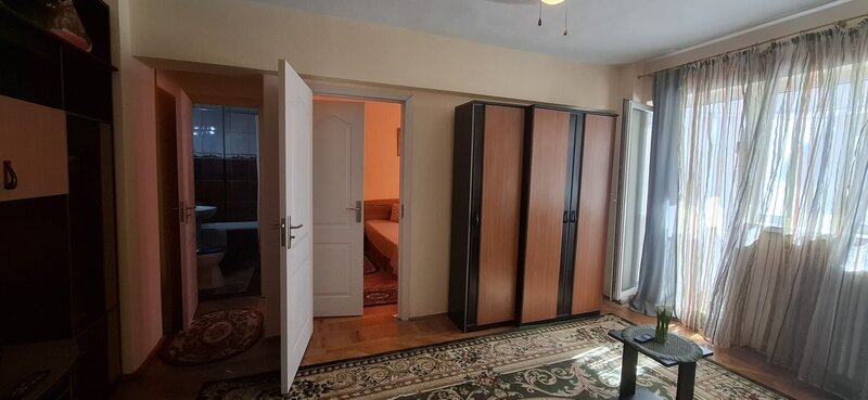 Kogalniceanu langa Petrom, preferabil studentii, pret negociabil!