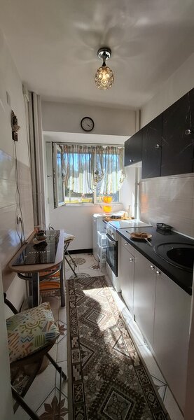 Kogalniceanu langa Petrom, preferabil studentii, pret negociabil!